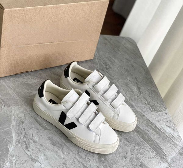 

dress shoes 2022 new star same small white shoes men and women same lovers, Black