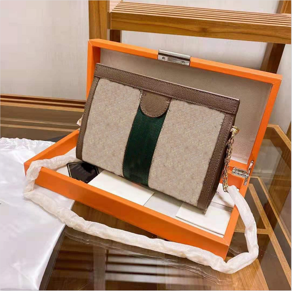 

luxurys designer 2023 new envelope chain bag genuine leather handbags stripe women's bag messenger clip bag