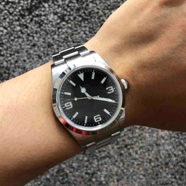 

st9 men's watch adventure black round dial 40mm bar time mark scratch resistant blue crystal folding buckle waterproof system automatic, Slivery;brown