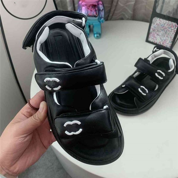 

luxury design sandals 2023 channel fashion women summer high heels leather cross tie men flat casual slippers 04-0012, Black