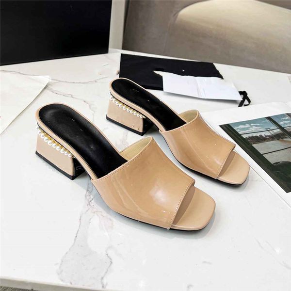 

fashion dress shoes 2023channel women leather high heel metal buckle letter logo wedding party business casual flat shoes 04-018, Black