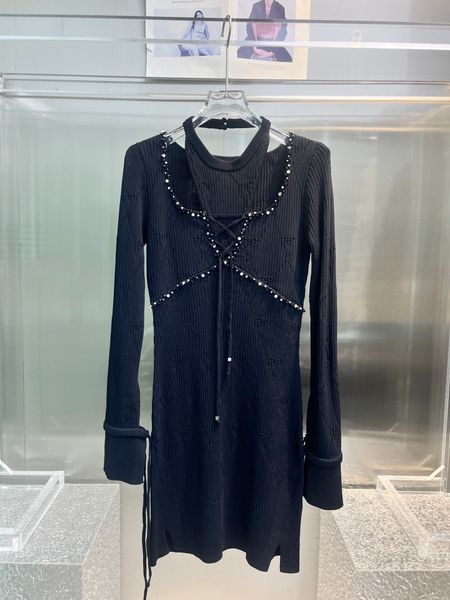 

22 new temperament heart hollow beaded knitwear design sweater, Black;gray