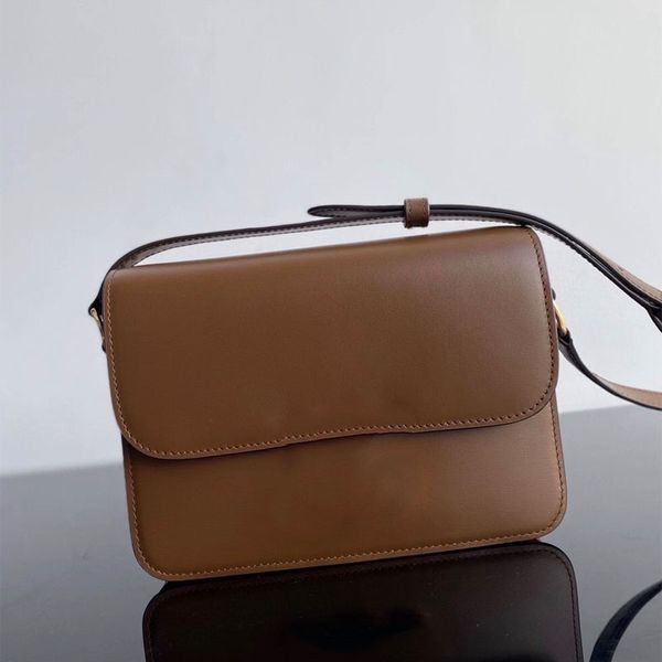 

designer bag vintage crossbody bag trend fashion simple atmospheric design ladies large capacity delicate handbag leather design underarm ba