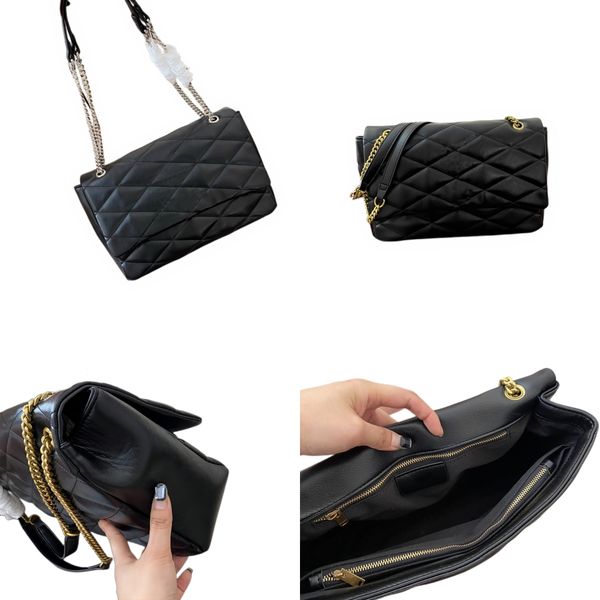 

shoulder hobo bag flap with chain with featuring iconic signasure and nice overstitchiing 081
