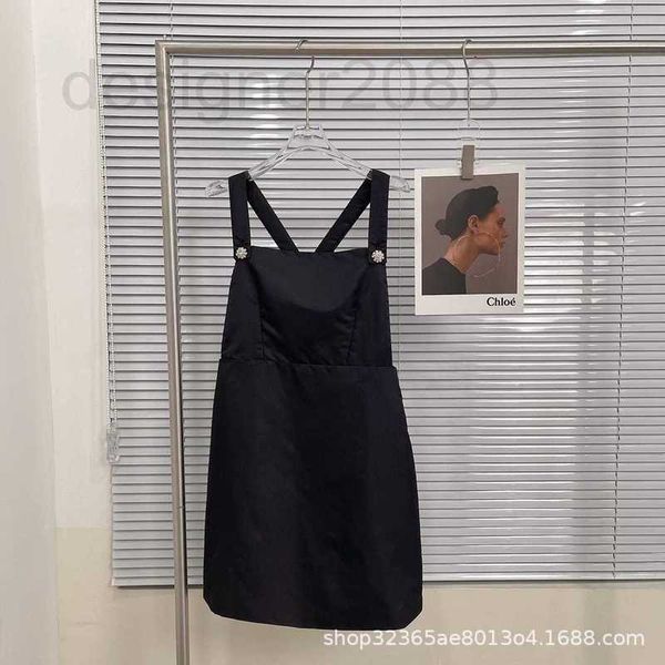 

casual dresses designer 23 early spring crystal buckle strap dress interchange classic triangle embellishment waist age reducing versatile 3, Black;gray