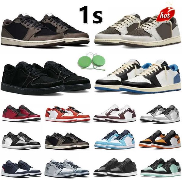 

2023 1 1s low mens basketball shoes sneaker black phantom reverse mocha fragment dark mocha white camo wolf grey paint drip unc diamond men
