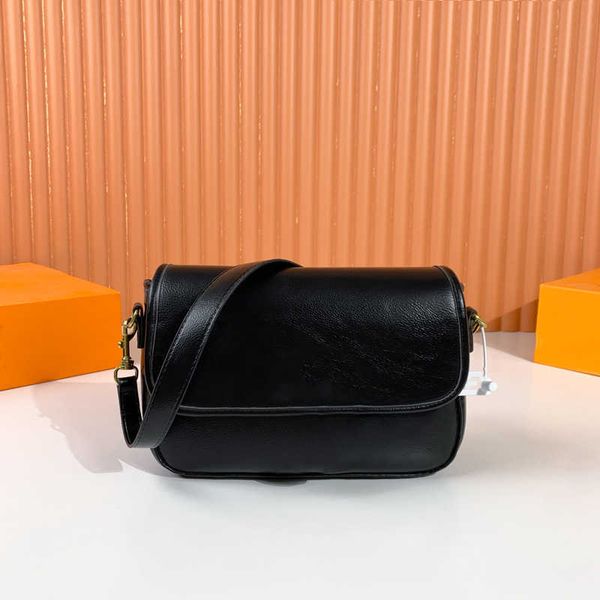 

wholesale custom luxury waterproof bags medium leather handbags for women