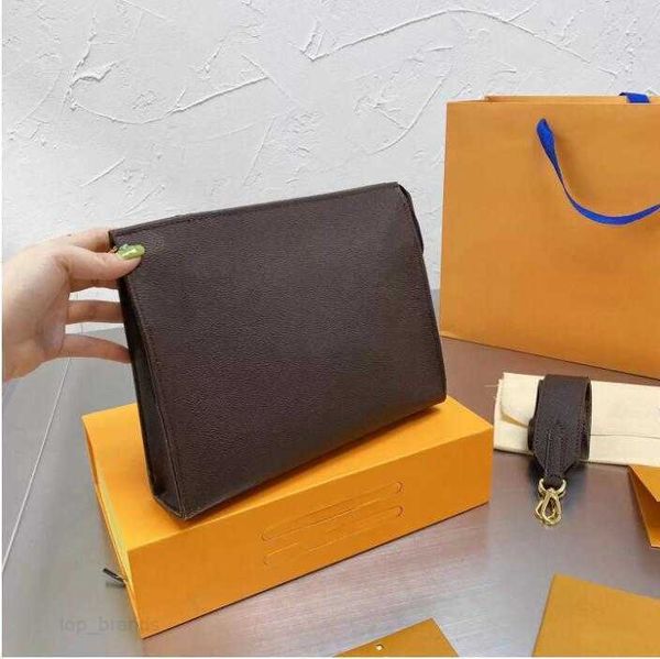 

luxurys design waterproof cosmetic bag 26cm protection makeup clutch women men pu leather travel toiletry pouch for woman with top