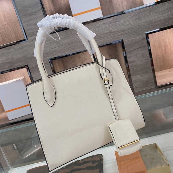 

2023 summertime custom genuine leather tote bags designs handbags for ladies