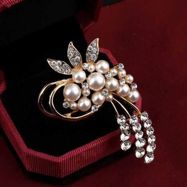 

pins brooches zoshi fashion jewelry vintage gold color austria crystal imitation pearl flower wedding accessories 230104, Gray