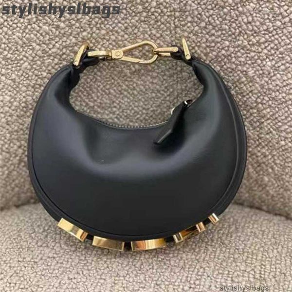 

totes 2023 new famous designer metal letter chain shoulder messenger bags women purse and handbags fashion wristlet bags 010523h