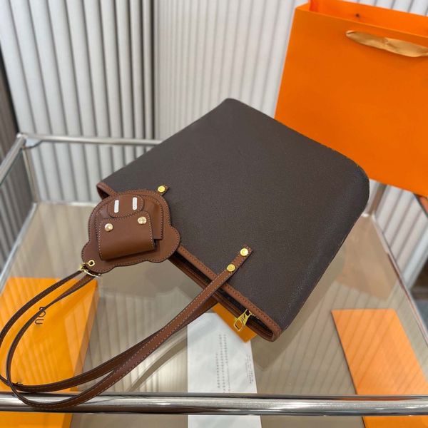 

bags totes handbag designer bag women classic imitated famous brand full print logo flower splicing shoulder bag versatile commuting party w