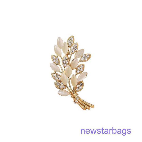 

factory outlet wholesale brooches chinese style brooch women's wheat ear brooch anti light buckle silk scarf clothing accessories, Gray