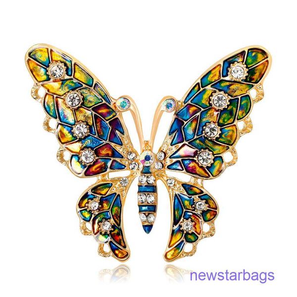 

factory outlet wholesale brooches new style butterfly brooch alloy inlaid with diamond exquisite color oil dripping, Gray