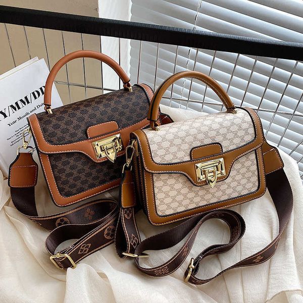 

evening bags new style small square bag 2023 printed hand simple color contrast grand diagonal women's pursesv8y2