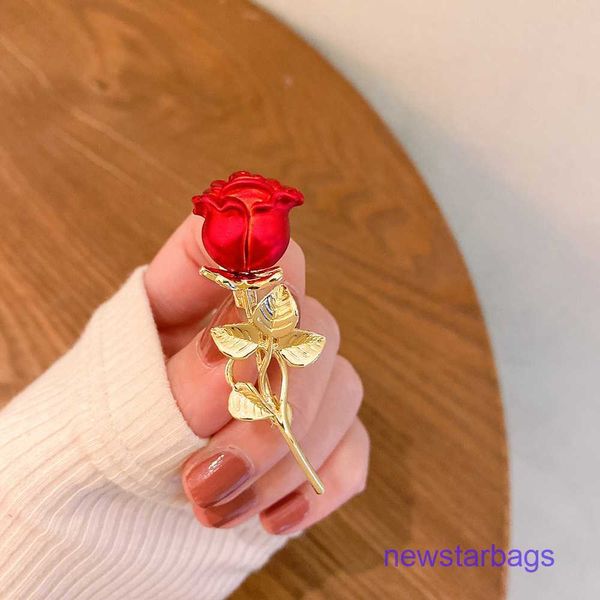 

factory outlet wholesale brooches new style brooch fashion elegant rose flower corsage clothing anti slip buckle pin accessories, Gray