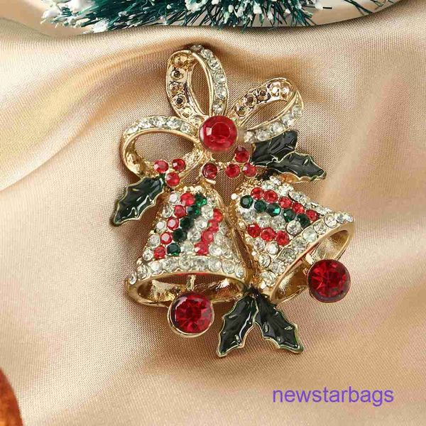 

factory outlet wholesale brooches naizhu fashion simple christmas brooch alloy jewelry inlaid with diamond bell leaves brooch, Gray