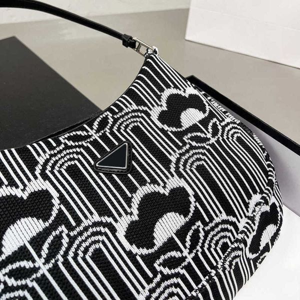 

pbag triangle totes party designer bag womens embroidery print underarm bag designers cross body handbag tote bag shoulder pouch purse 22102