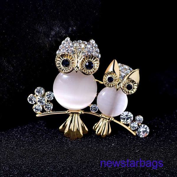 

factory outlet wholesale brooches xiliang concubine opal owl brooch animal fashion sweater female accessories x994, Gray