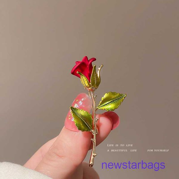 

factory outlet wholesale brooches rose brooch simple temperament fashion elegant clothing anti light personalized suit accessories, Gray