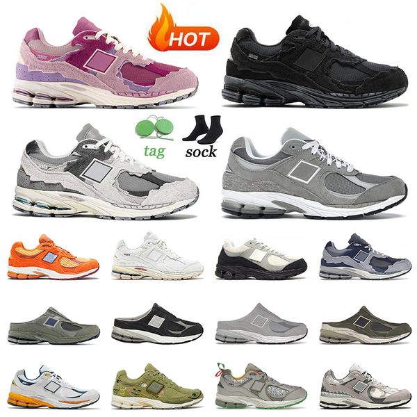 

designer 2002r casual shoes for mens women 2002 r bb2002r trainers protection pink phantom rain cloud invincible x hoolywood peace be the jo, Black