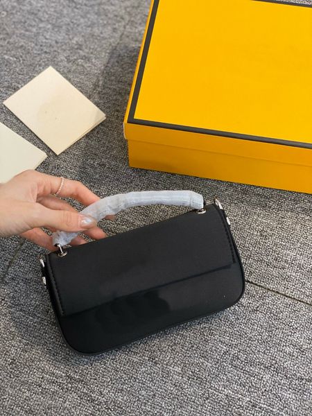

2023 designer silks and satins baguette cellphone bags bright fabric flap shoulder bag silver hardware letter hasp handle handbags printing