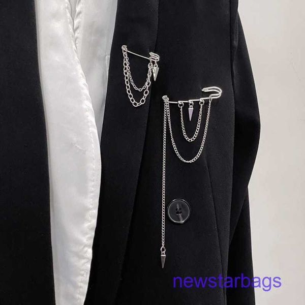 

factory outlet wholesale brooches chain brooch trouser waist greatly changed into small hip-hop personality jewelry fashion pin women's, Gray