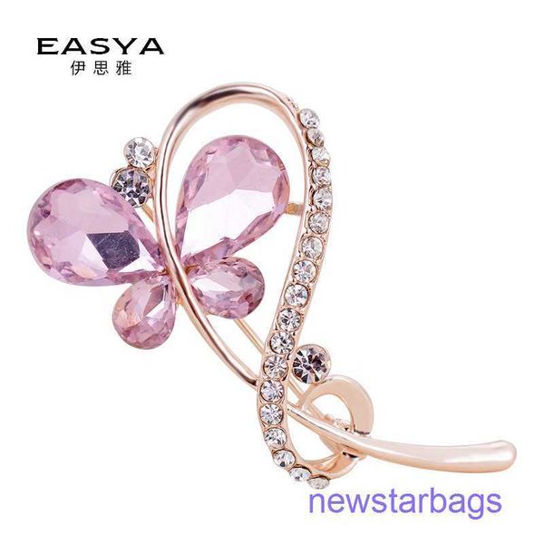 

factory outlet wholesale brooches 2023 korean butterfly rhinestone new fashion professional women's pink pin shawl buckle, Gray