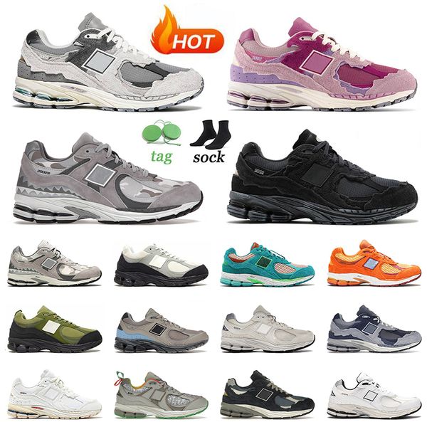 

designer 2002r running shoes for mens women protection pack 2002 r bb2002r sneakers rain cloud pink black phantom grey camo the basement gre, White;red