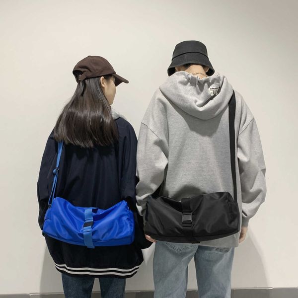 

toast bag men's and women's 2023 new simple candy color leisure messenger bag fashion cool sports fitness
