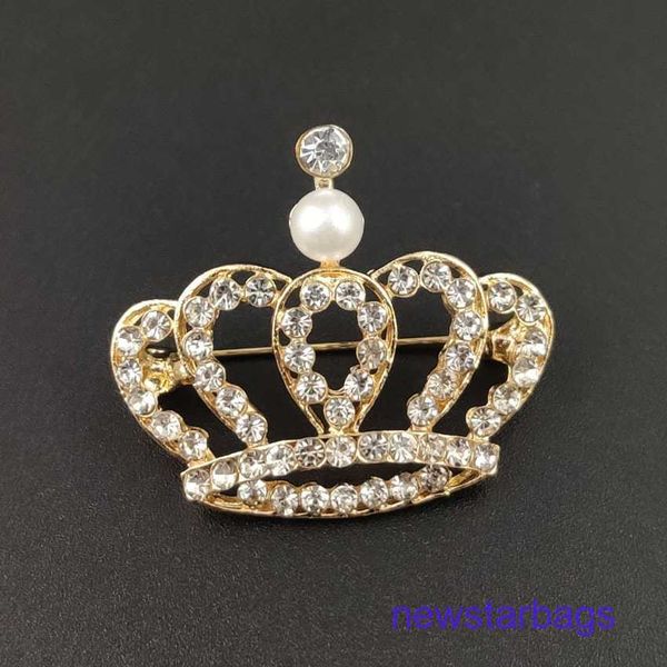 

factory outlet wholesale brooches korean version alloy diamond crown butterfly suit business dress accessories anti stray pin, Gray