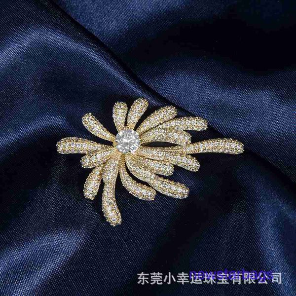 

factory outlet wholesale brooches jade angel temperament versatile coat accessories bracelet pin blossoming beautiful romantic fireworks, Gray
