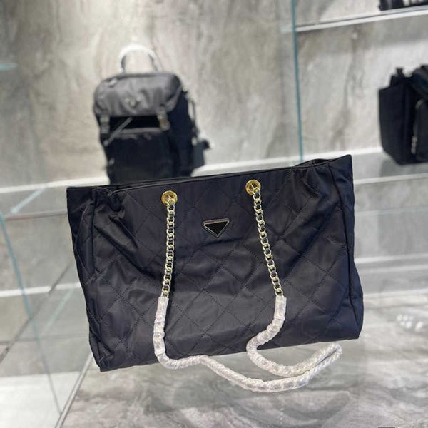 

pbag triangle logo totes designer tote bag women nylon handbag large capacity shopping bags handle crossbody bags purse 221008