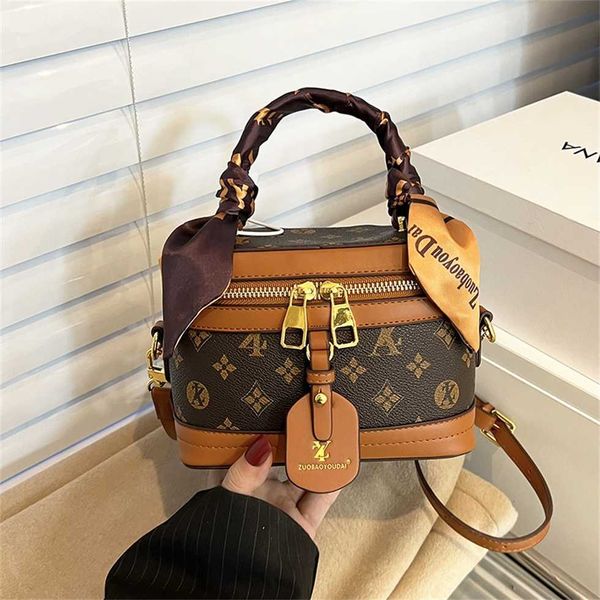 

2023 new fashion printing women's handbag silk scarf one shoulder crossbody bucket bag 55% off clearance sale