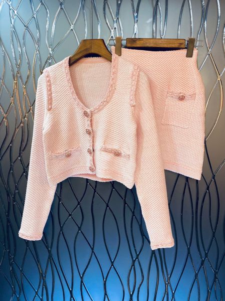 

autumn and winter temperament new round neck lady sense slim dress, White