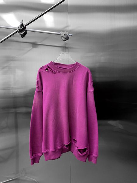 

the new design of 2022 early autumn is full of rose red sweater, Black