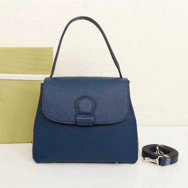 

famous brands luxury purses designer handbags