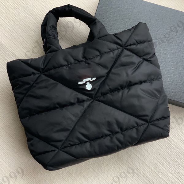 

f/w black luxury large capacity totes bags classic triangle hardware quilted bread handle french outdoor trend handbags single shouler desig