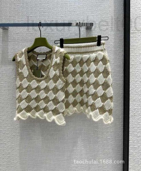 

two piece dress designer high-end women temperament sweet age reducing diamond knitted vest skirt suit tc8w, White