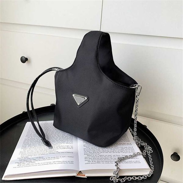 

net red female 2023 new nylon waterproof hand triangle standard drawstring vegetable basket hand mahjong bag 75% off online sales