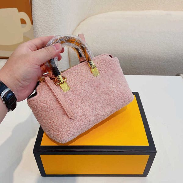 

totes bags autumn winter designer handbags women hairy tote bag fashion pink shopping shoulder messenger bags female wallet 221012