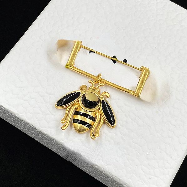 

mid-ancient bee letter brooch women's retro ornament all-match light luxury series accessories, Gray