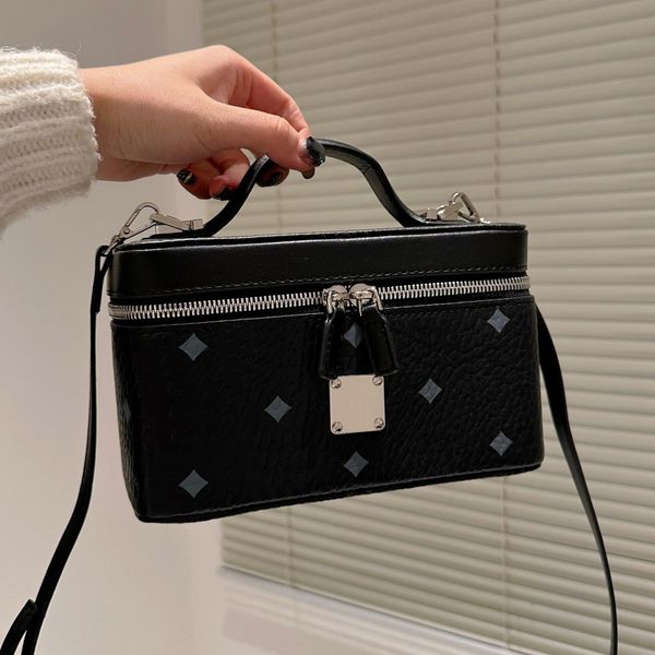 

makeup bags cosmetic bag women toiletry bag toiletrys pouch womens fashionable and classic versatile designer handbags