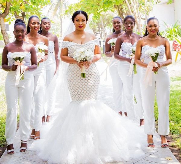 

2023 gorgeous mermaid wedding dresses bridal gown off the shoulder lace applique beaded sweep train custom made beach country plus size vest, White