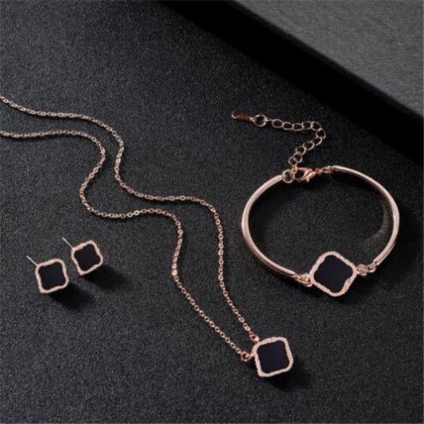 

fashion designer jewelry classic four-clovers pendant necklaces bracelet pendant earrings three-piece set mother-of-pearl 18k gold engagemen, Silver