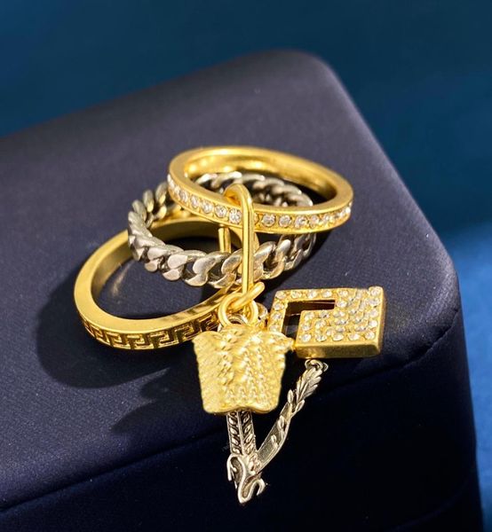 

new medusa head portrait rings hollow with diamond back pattern v letter multi accessories greek threering combination pendant br2716190, Slivery;golden