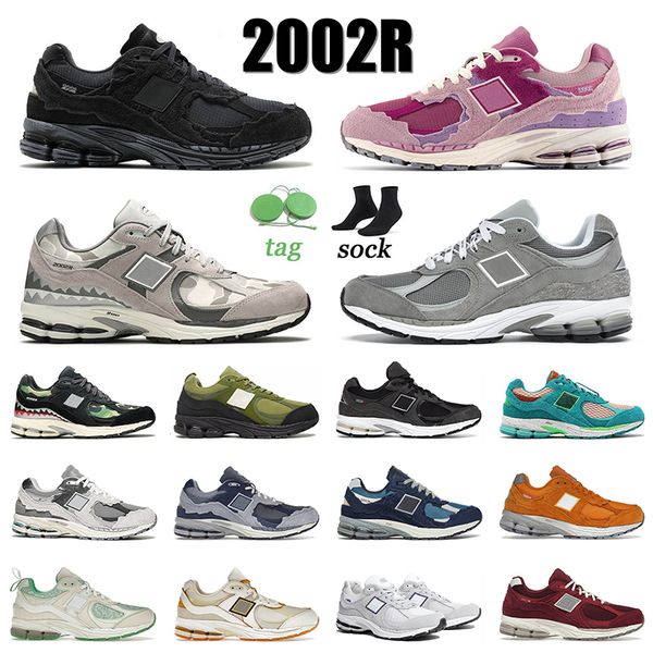

classic 2002r protection pack casual shoes 2002 r bb2002r trainers phantom pink grey camo invincible x hoolywood olive rain cloud sneakers o, Black