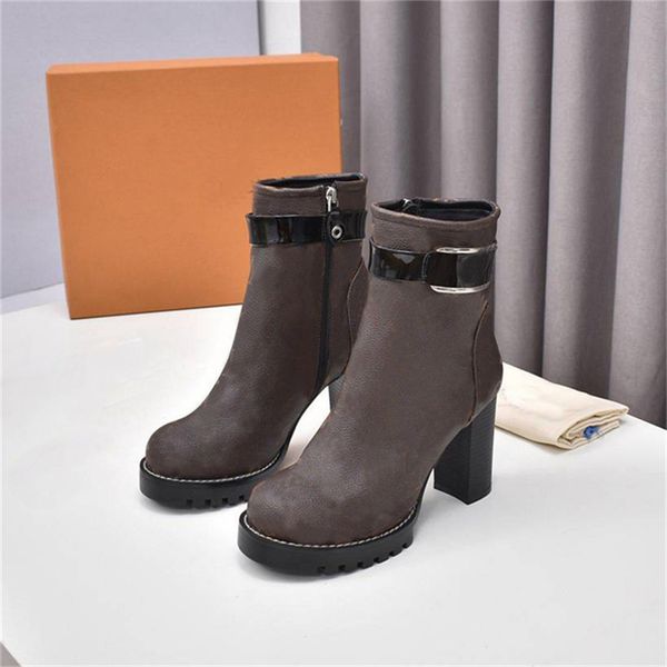 

luxury designer platform boots casual style street plain leather block heels woman trim zipper rubber sole desert martin winter sneakers wit, Black