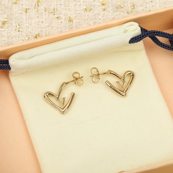 

with box womens designers premium gold stud earring heart luxury brand letter design earrings fashion studs jewelry, Golden;silver
