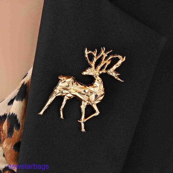 

manufacturer gift wholesale new creative simple elk brooch female, Gray